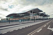 Vraclovo oro uostas - naujas terminalas ir peronas, Lenkija