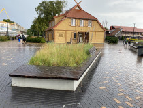 HAURATON PLYŠINIAI LATAKAI įrengti Nidos centre 
