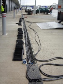 FASERFIX SERVICE latakai montavimų metu priešais garažus